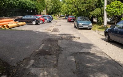 Lakossági tájékoztatás Kossuth köz felújításának újrakezdéséről